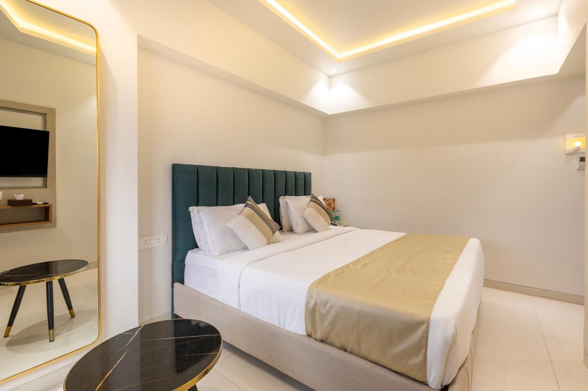 The Orion Premium Suites 뭄바이 외부 사진