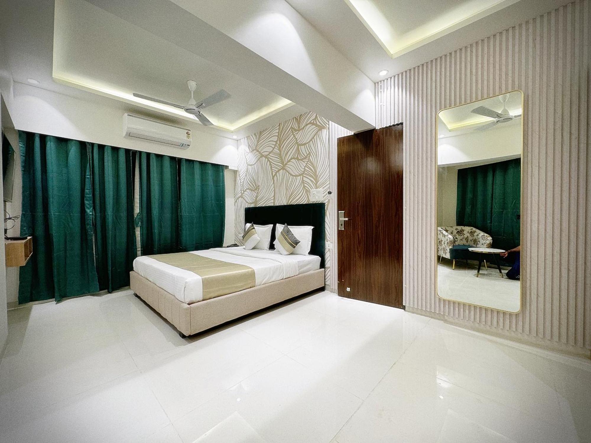The Orion Premium Suites 뭄바이 외부 사진