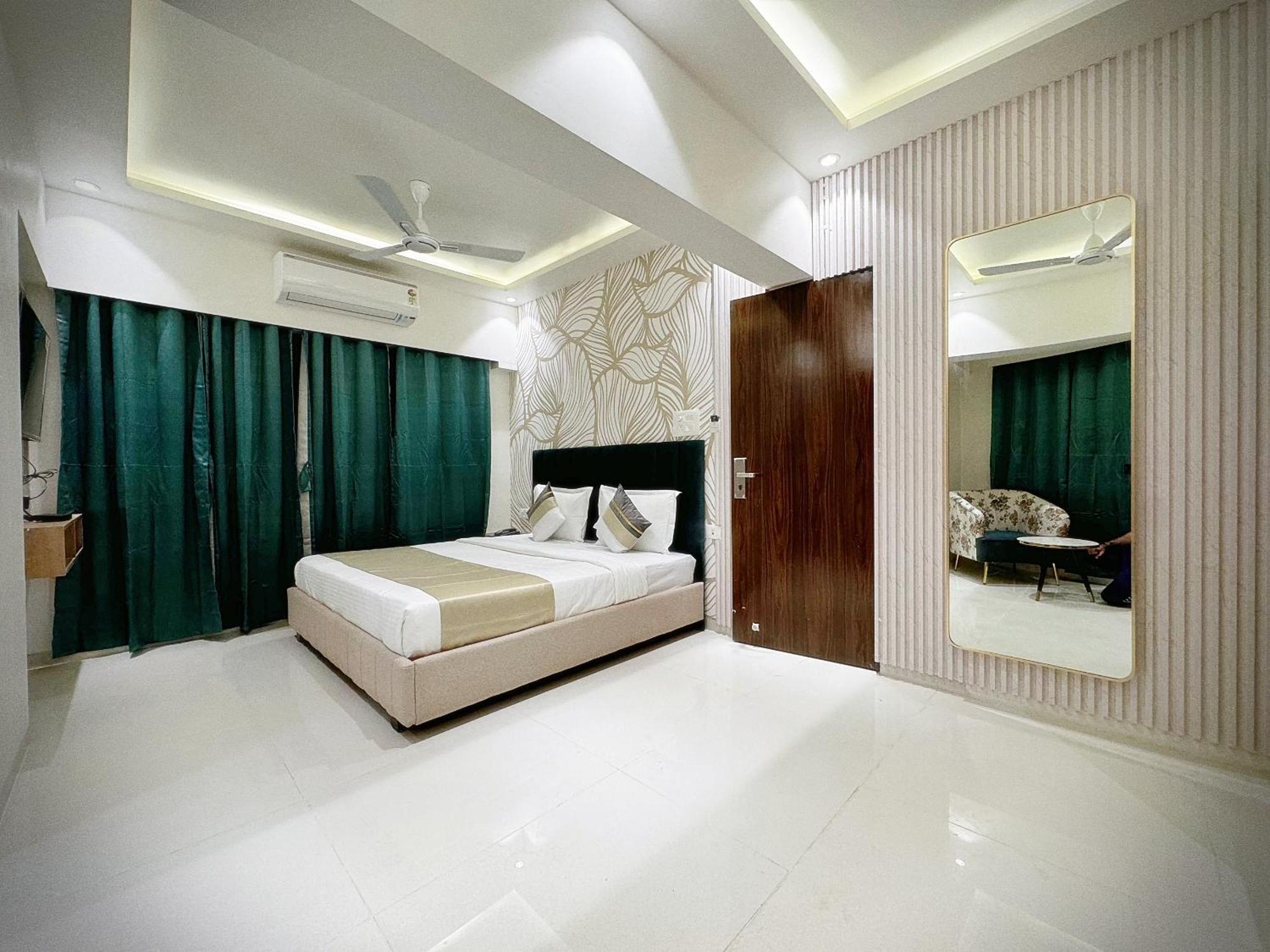 The Orion Premium Suites 뭄바이 외부 사진