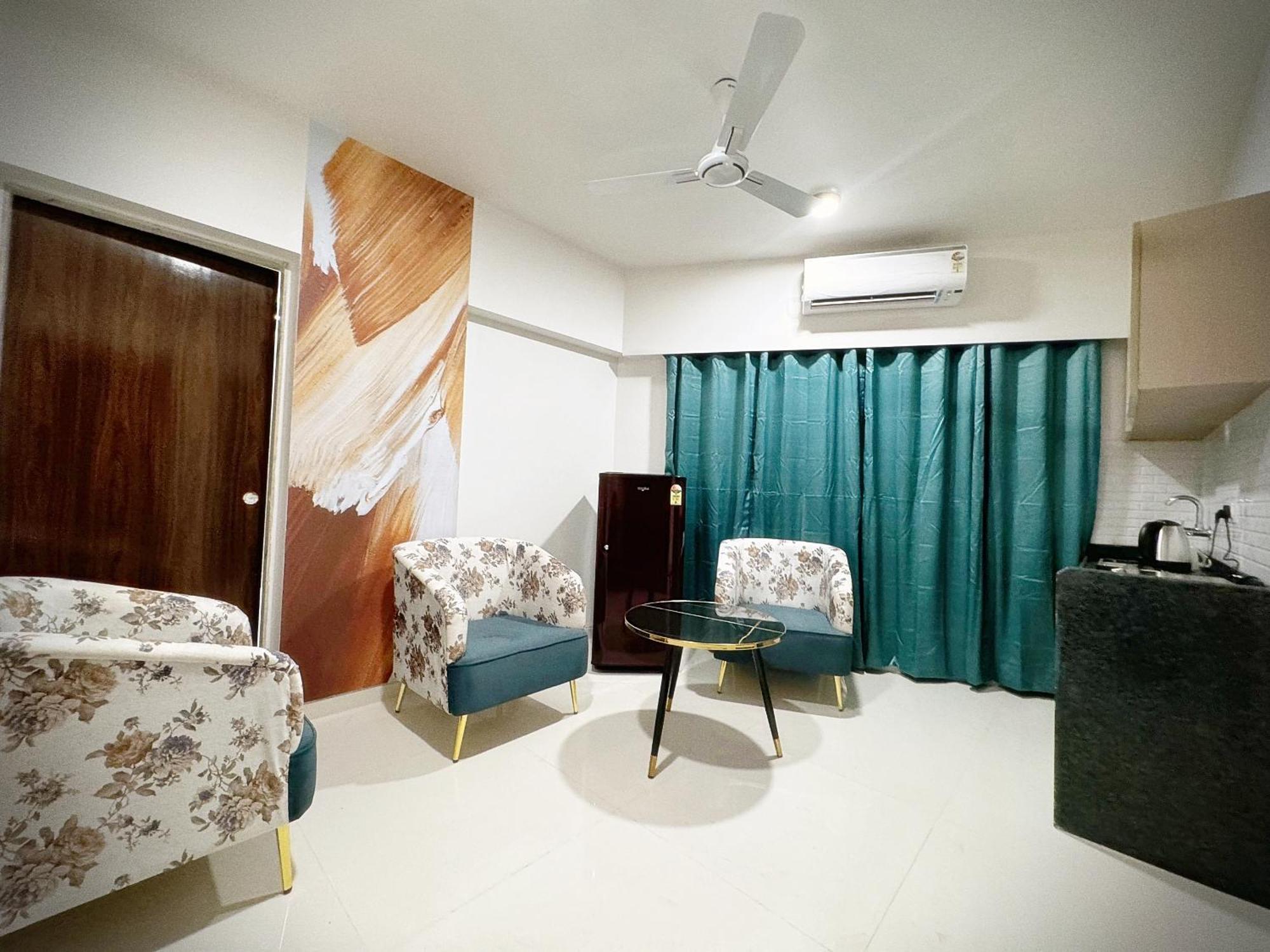 The Orion Premium Suites 뭄바이 외부 사진